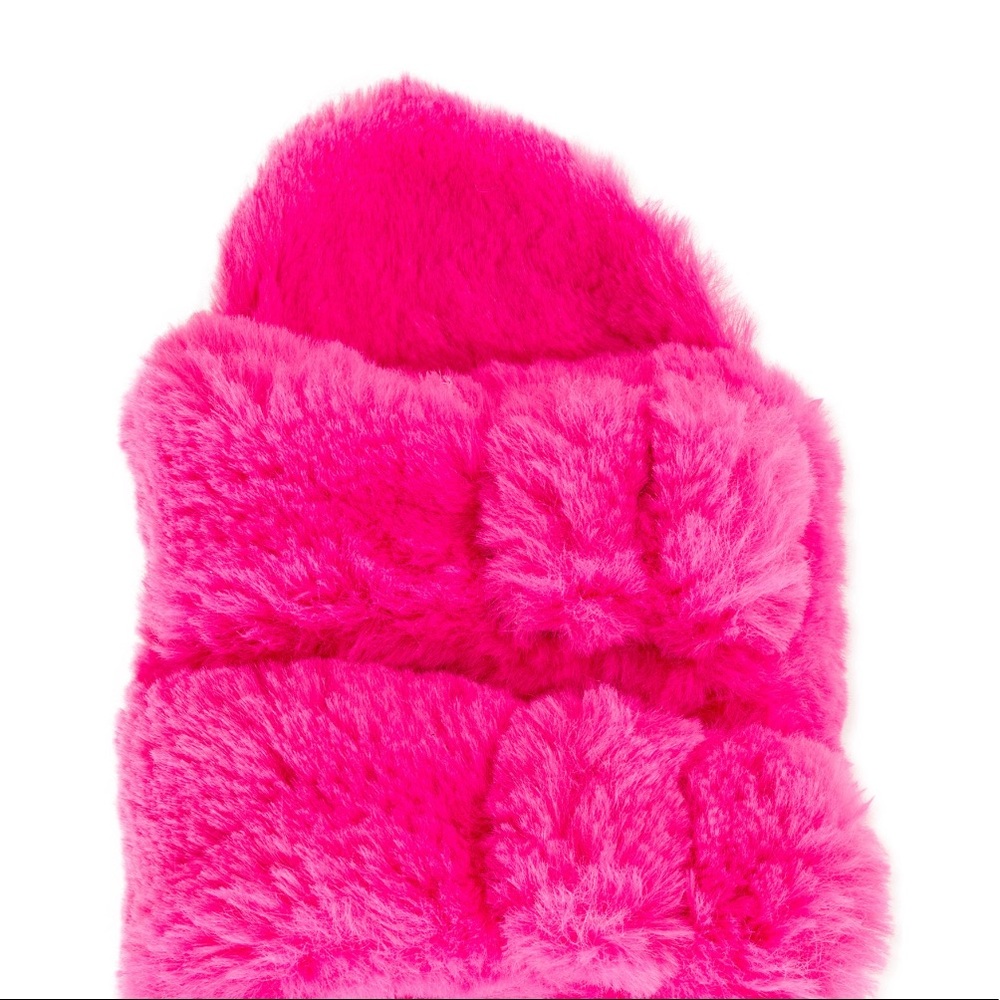 Big kids size 6 Hot pink Two-Buckle Faux Fur Slippers - Picture 5 of 6